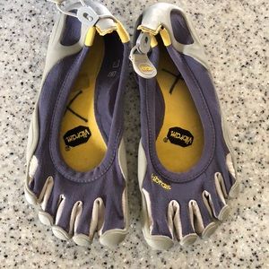 Vibras 5 finger shoes